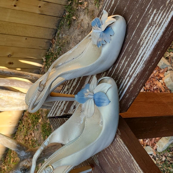 Linea Paola Peep Toe Stilettos - Picture 2 of 9